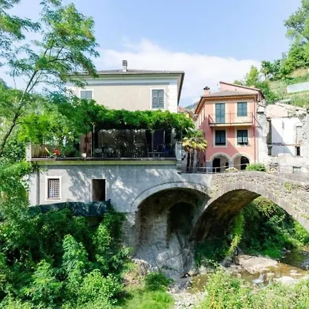 Il Glicine Di Vittoria Nel A Pochi Minuti Di Auto Dalle Spiagge *